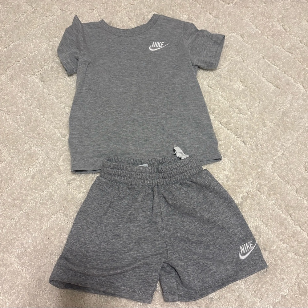 Toddler boys Nike set